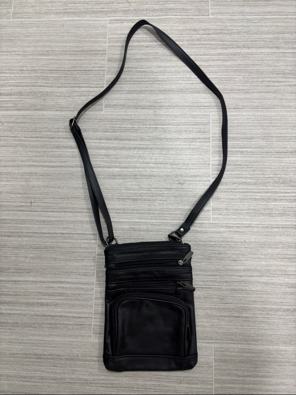 🌻5/$20🌻Black Crossbody Organizer Bag - Compact Travel Pouch